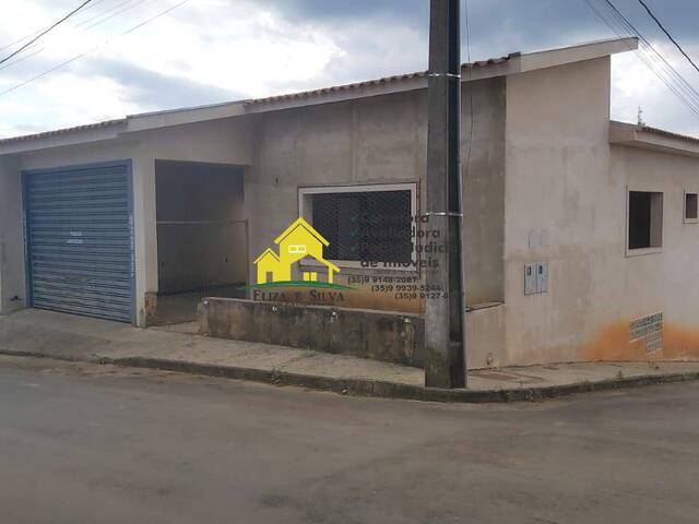 #1046 - Casa para Venda em Nova Resende - MG