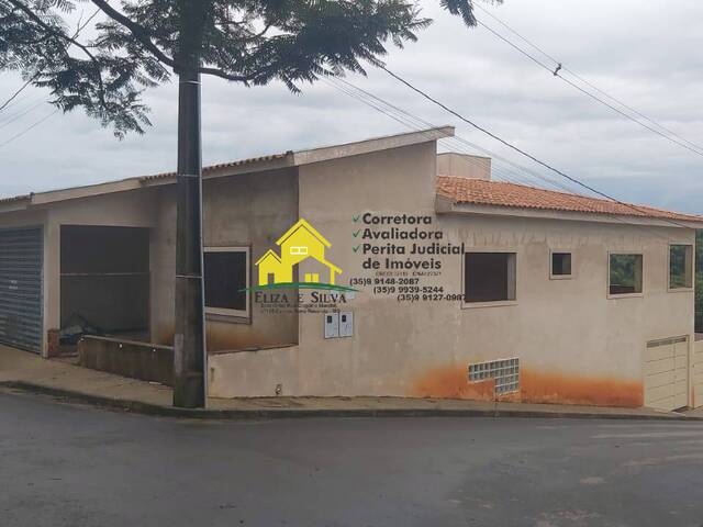 #1046 - Casa para Venda em Nova Resende - MG