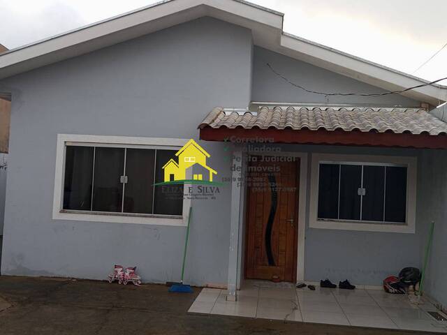 #1081 - Casa para Venda em Nova Resende - MG - 1