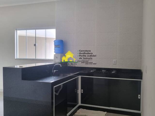 #1085 - Casa para Venda em Nova Resende - MG - 2