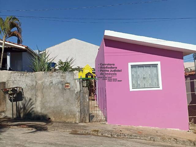 #1100 - Casa para Venda em Nova Resende - MG - 1