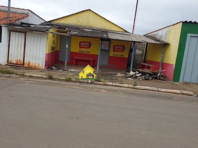 #1099 - Salão Comercial para Venda em Nova Resende - MG - 2