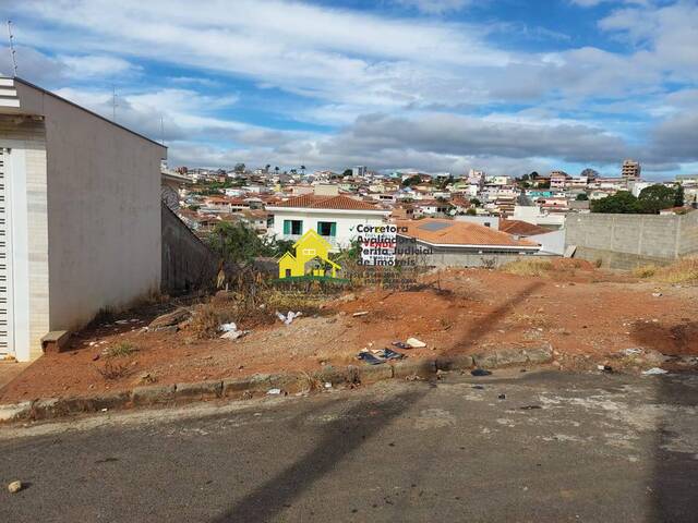 #1097 - Terreno para Venda em Nova Resende - MG - 1