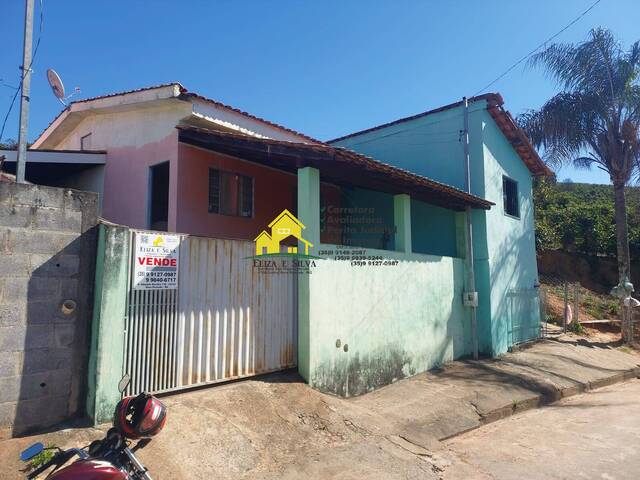#1174 - Casa para Venda em Nova Resende - MG