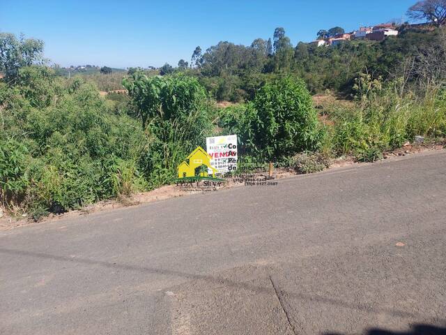 #1175 - Terreno para Venda em Nova Resende - MG
