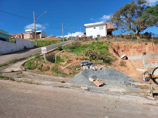 Venda em Condomínio Monte Verde - Nova Resende