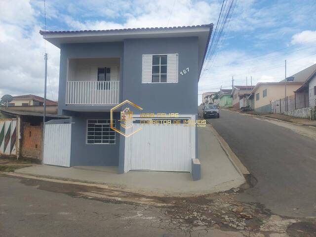 #980 - Casa para Venda em Nova Resende - MG